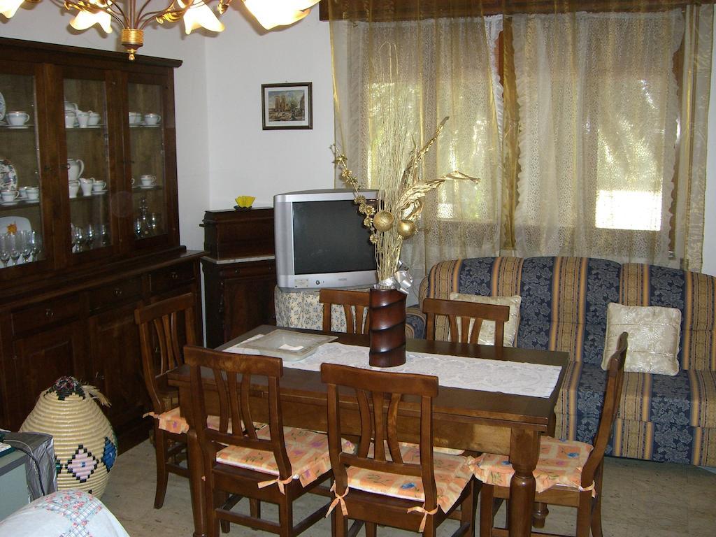 Sa Domu Sarda Casa Vacanza ピシーナス エクステリア 写真