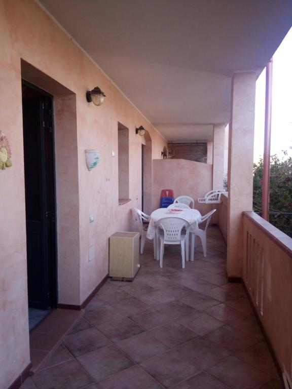Sa Domu Sarda Casa Vacanza ピシーナス エクステリア 写真
